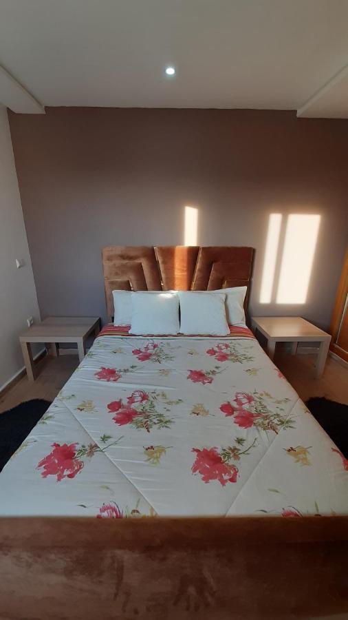 Superbe Appartement En Plein Centre Ville Kenitra Exterior foto